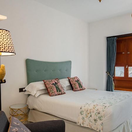 El Charco Suites Arrecife  Exteriör bild