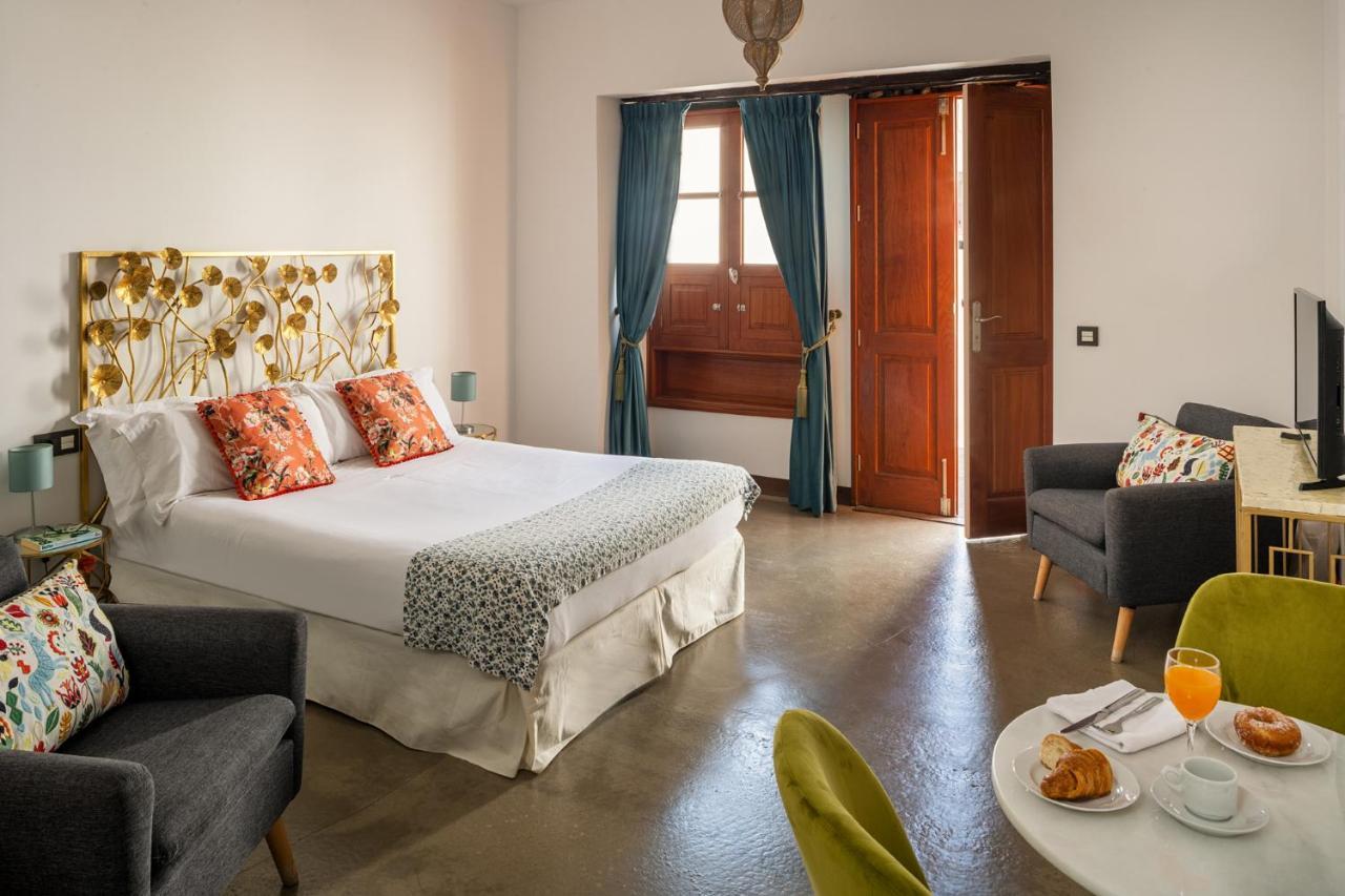El Charco Suites Arrecife  Exteriör bild