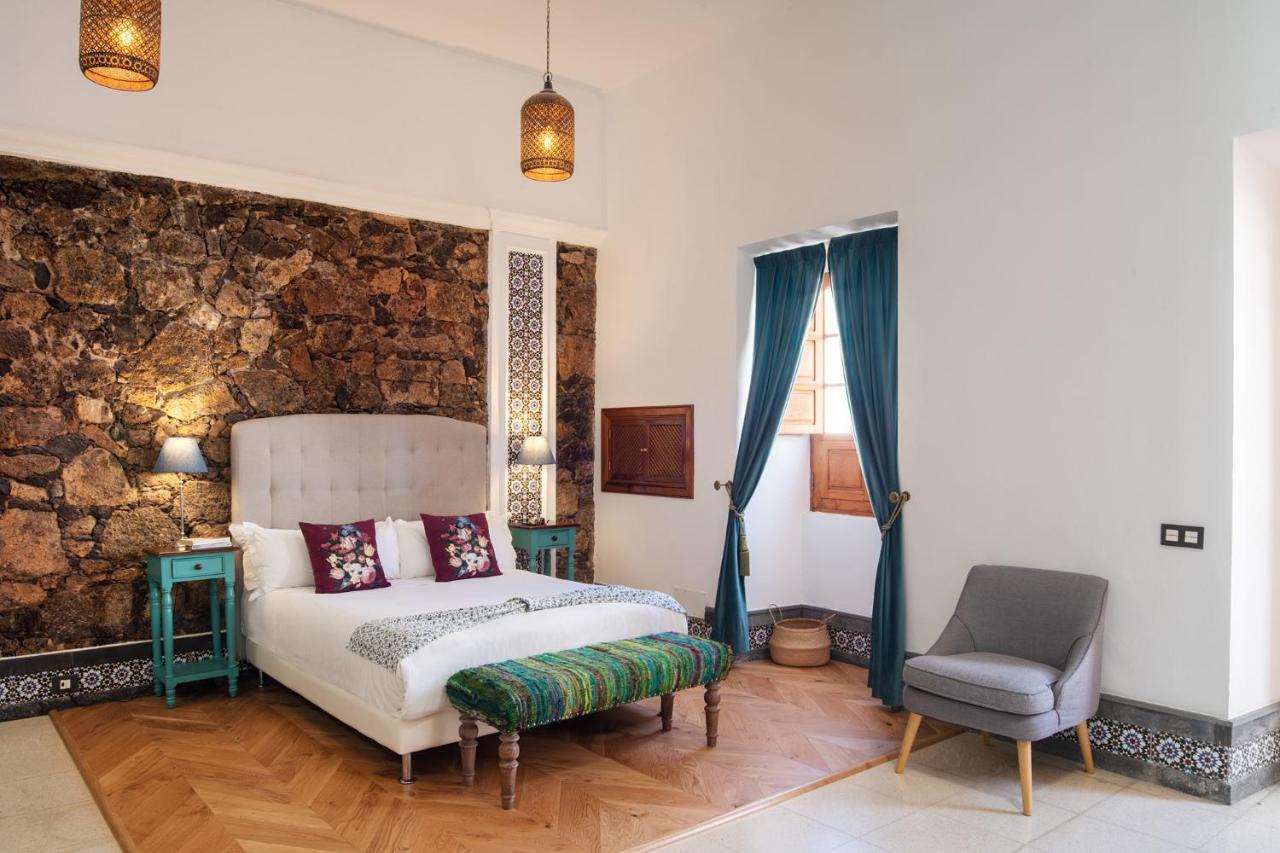El Charco Suites Arrecife  Exteriör bild