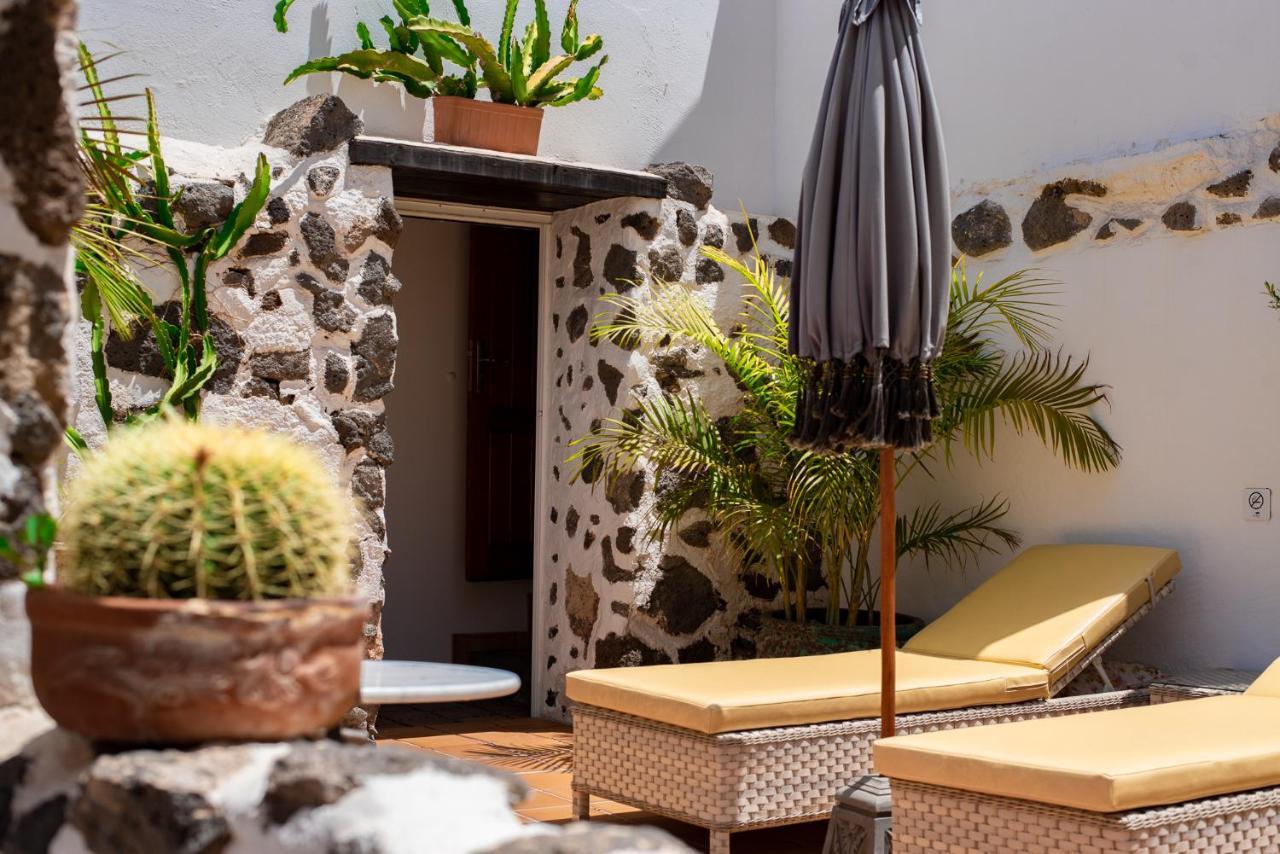 El Charco Suites Arrecife  Exteriör bild