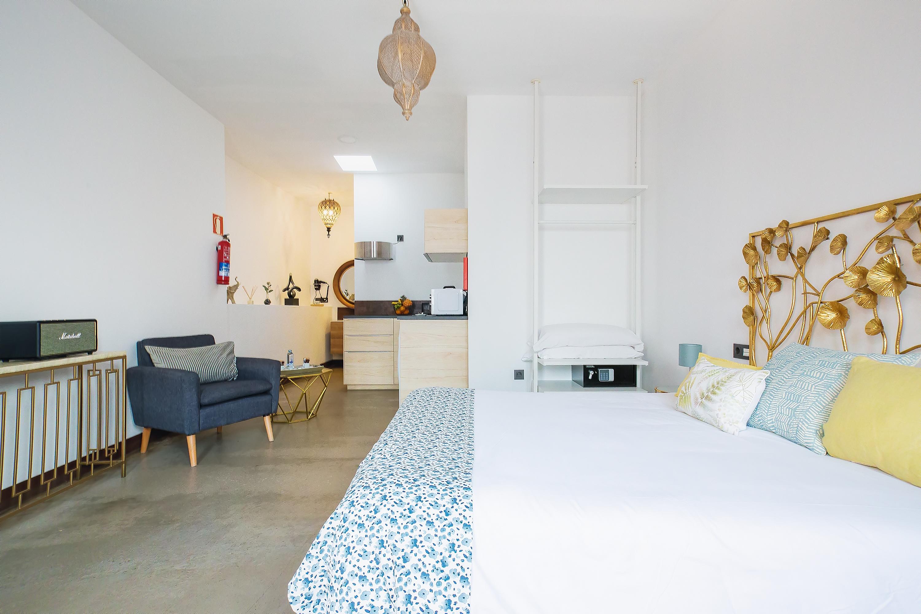 El Charco Suites Arrecife  Exteriör bild