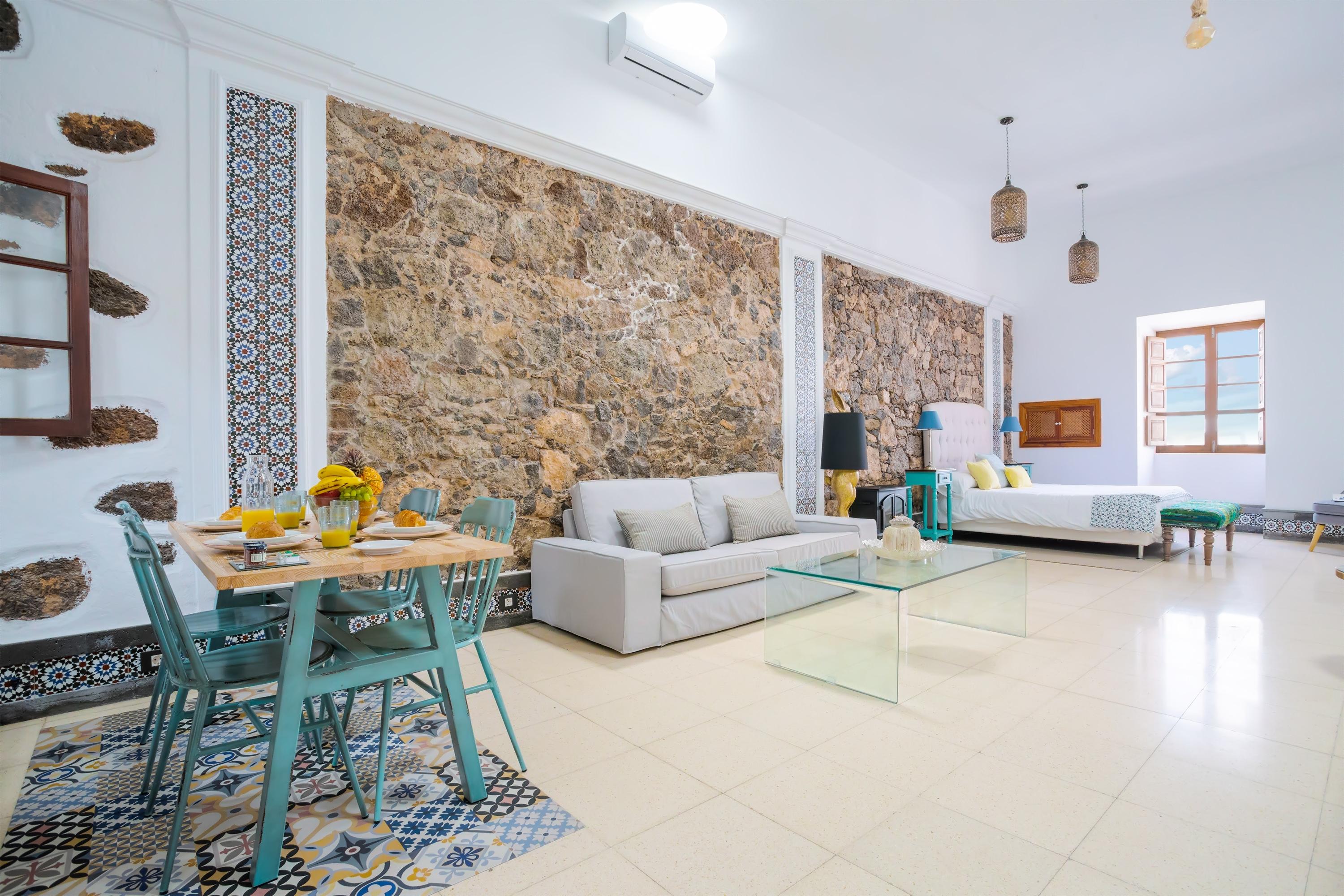 El Charco Suites Arrecife  Exteriör bild