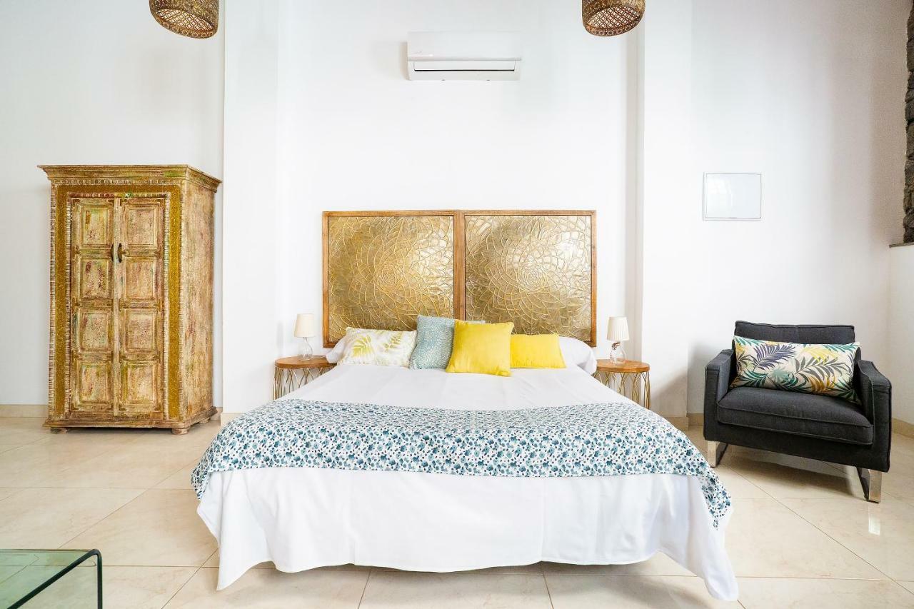El Charco Suites Arrecife  Exteriör bild
